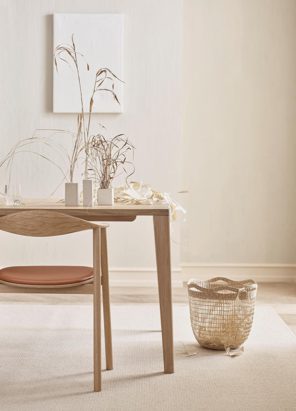 Bolia Graceful ruokapöytä 95x220, valkotammi - jatkettavat pöydät Spazio