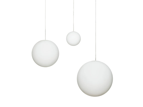 Design House Stockholm Luna Riippuvalaisin valkoinen opaalilasi - Valaisimet Spazio