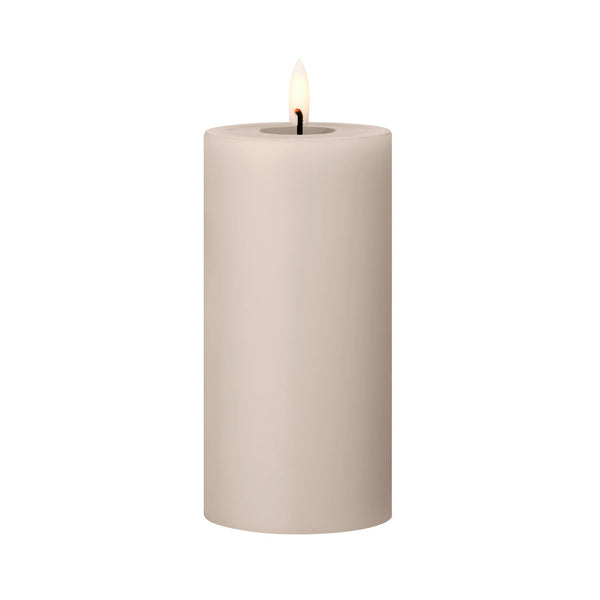 Ester & Erik, LED pilarikynttilä, 15cm, linen grey - kynttilänjalat ja kynttilät Spazio