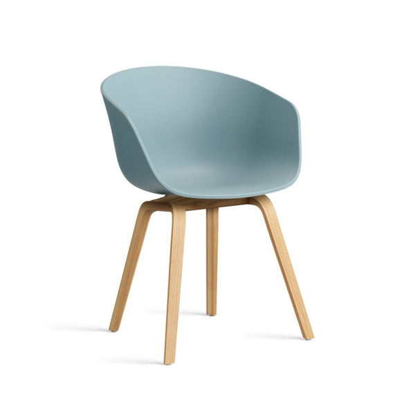 HAY, AAC22 tuoli, water based lakattu tammi/dusty blue - Tuolit Spazio