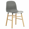 Normann Copenhagen, Form tuoli, tammi/harmaa Tuolit Normann Copenhagen