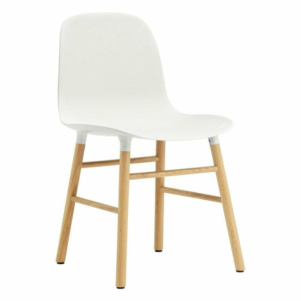 Normann Copenhagen, Form tuoli, tammi/valkoinen Tuolit Normann Copenhagen