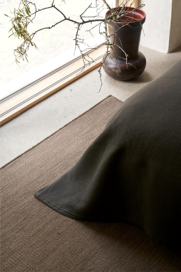 Roots Living, Plain Wool Melange, villamatto, chocolate-Matot Spazio