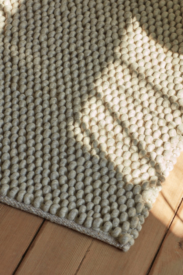 Hay Peas Matto 140x200 Soft Grey - Spazio Matot ja tekstiilit