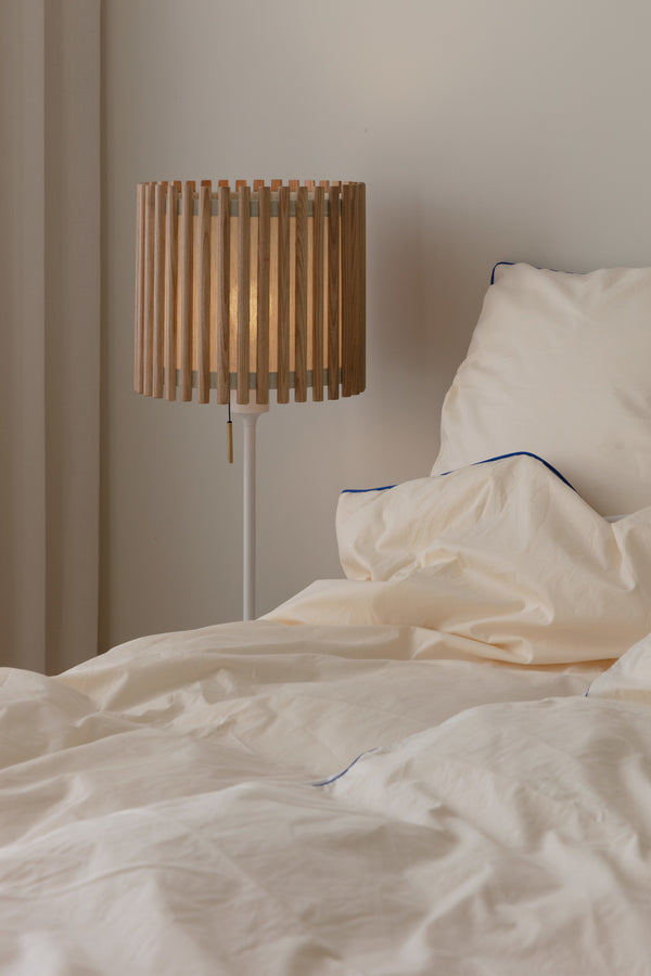 Umage Komorebi circle lampunvarjostin medium tammi - Lampunvarjostimet Spazio