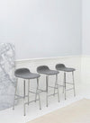 Normann Copenhagen, Form baarituoli, kromi - Tuolit Spazio