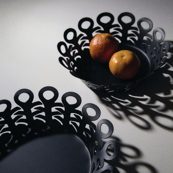 Alessi Vimini BM21/21 musta kulho - kattaus ja tarjoilu Spazio