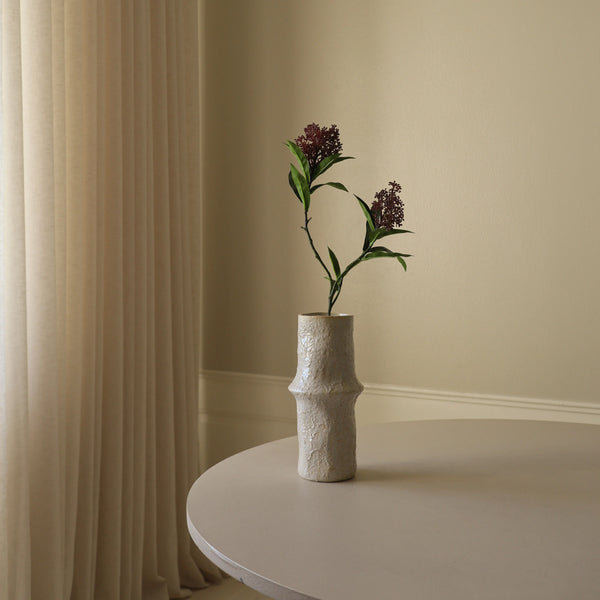 Botane Skimmia marjan oksa, purppuran punainen - sisustus tekokasvit Spazio