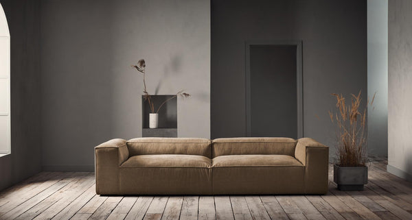Bolia Cosima Moduulisohva kolmen istuttava 2 leveää moduulia 300 cm velvet kangas Globa beige - Sohvat Spazio