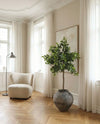 Botané Money Tree 170 cm vihreä tekopuu vaaleassa olohuoneessa