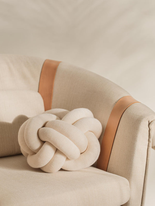 Design House Stockholm Knot solmutyyny - sisustustyyny Spazio
