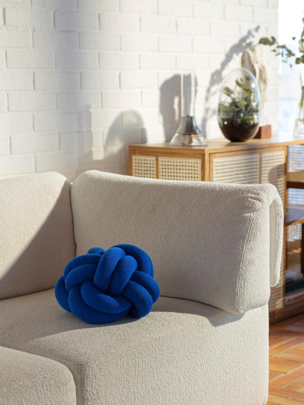 Design House Stockholm Knot solmutyyny - sisustustyyny Spazio