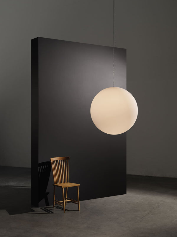 Design House Stockholm Luna Riippuvalaisin XL opaalilasi - Valaisimet Spazio