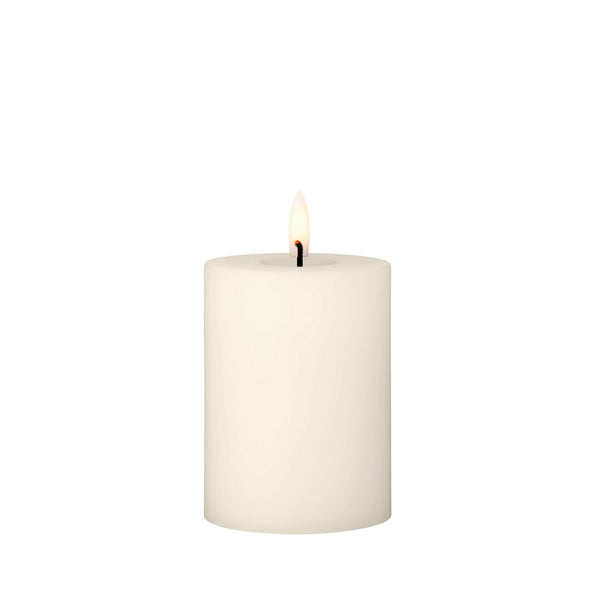 Ester & Erik, LED pilarikynttilä, 10cm, ivory - kynttilänjalat ja kynttilät Spazio