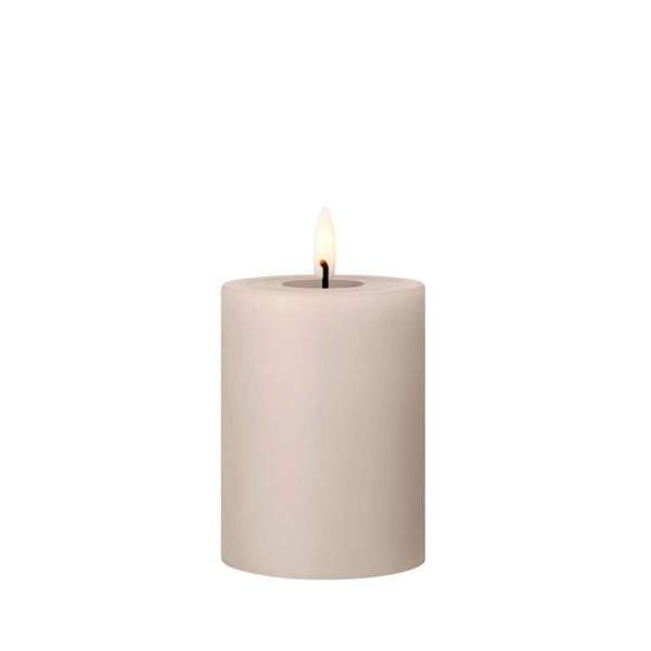 Ester & Erik, LED pilarikynttilä, 10cm, linen grey - kynttilänjalat ja kynttilät Spazio