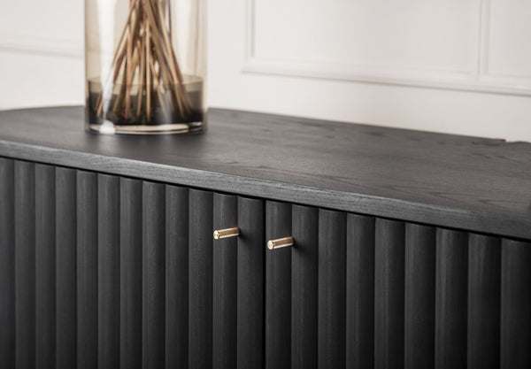 Kristensen & Kristensen Velvet HIFI tv-taso 185 cm matala Musta - Säilytyskalusteet Spazio