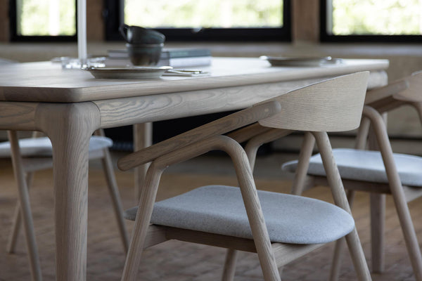 Floating pöytä, tammi