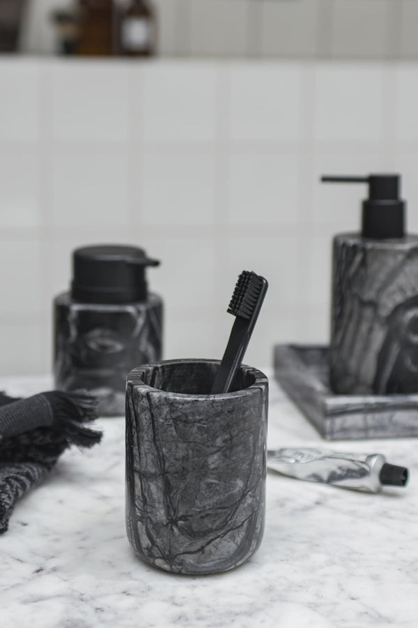 Mette Ditmer MARBLE hammasharjamuki musta marmori - kylpyhuonetarvikkeet Spazio