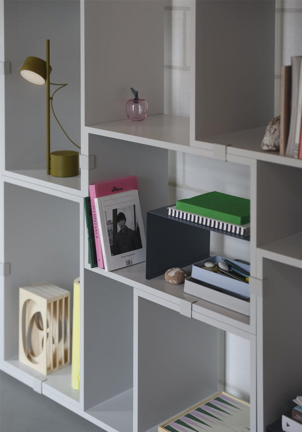 Muuto Post pöytävalaisin ruskeanvihreä - pöytävalaisimet Spazio