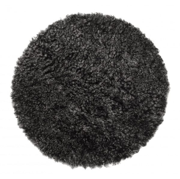 Skinnwille curly istuintyyny dark grey lampaantalja D34 cm - istuintyynyt Spazio