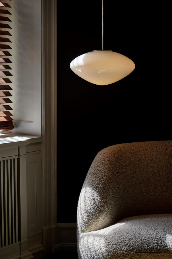 &Tradition Margas LC2 pyörivä nojatuoli loungetuoli, karakorum 001 Ivory, Valkoinen - nojatuolit Spazio