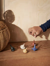 Ferm Living Spin Tops -lelusarja, musta, punainen, valkoinen, keltainen, sininen, pyökki - Muut Spazio